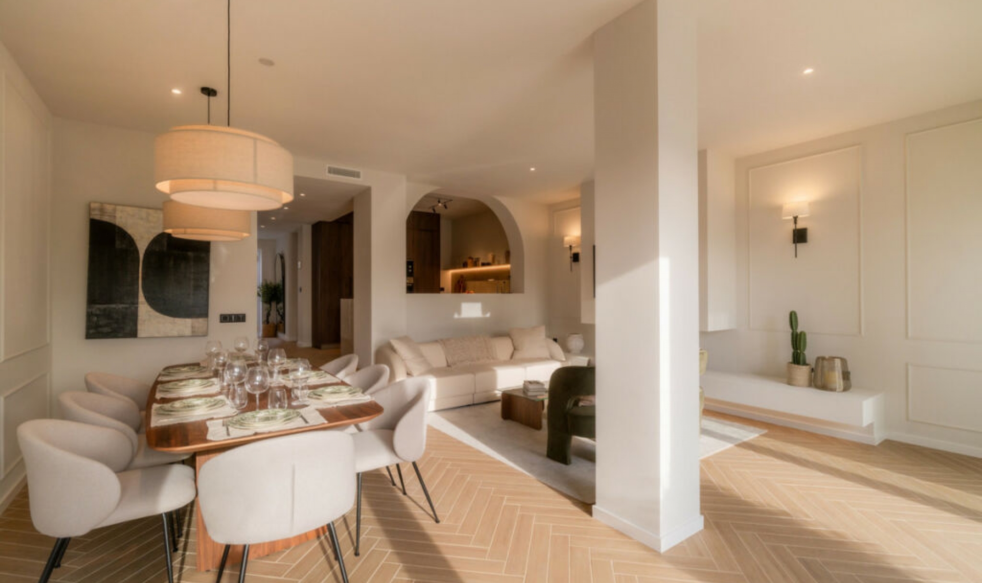 Resale - House -
Nueva Andalucía