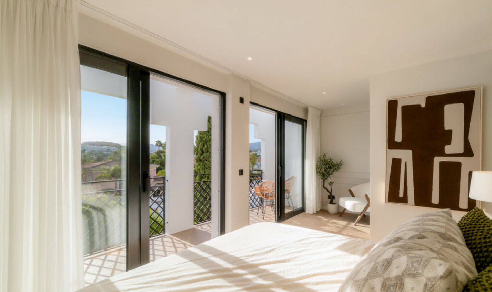 Resale - House -
Nueva Andalucía