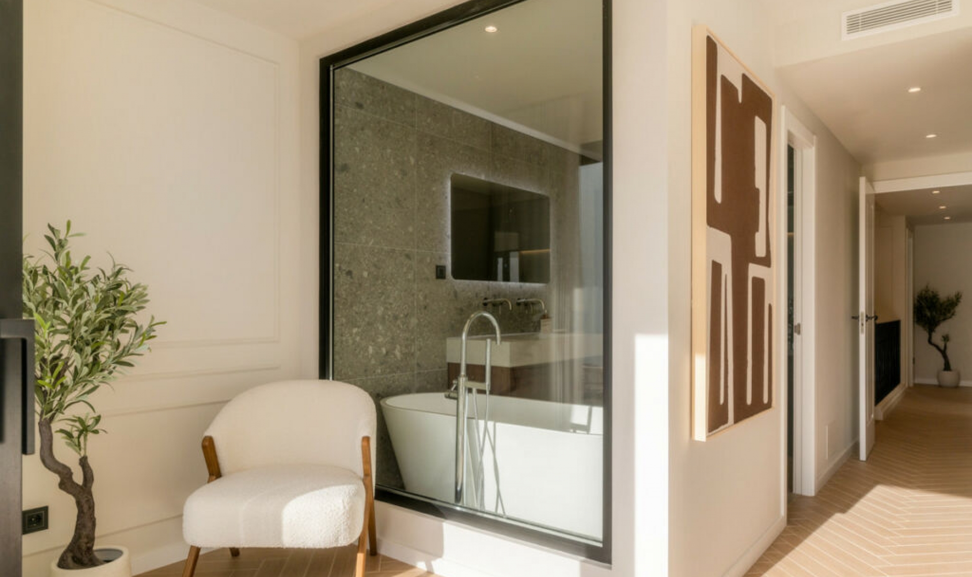 Resale - House -
Nueva Andalucía