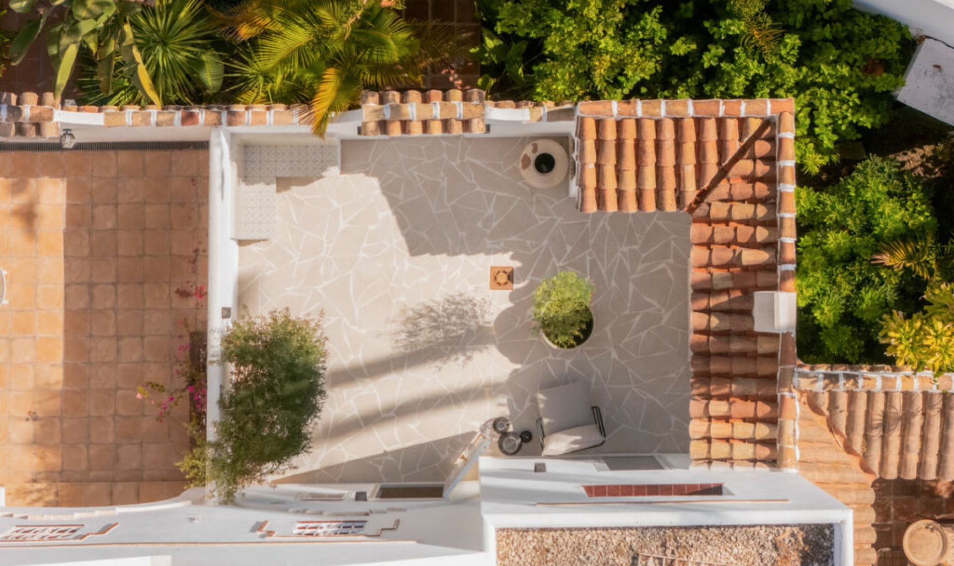 Resale - House -
Nueva Andalucía