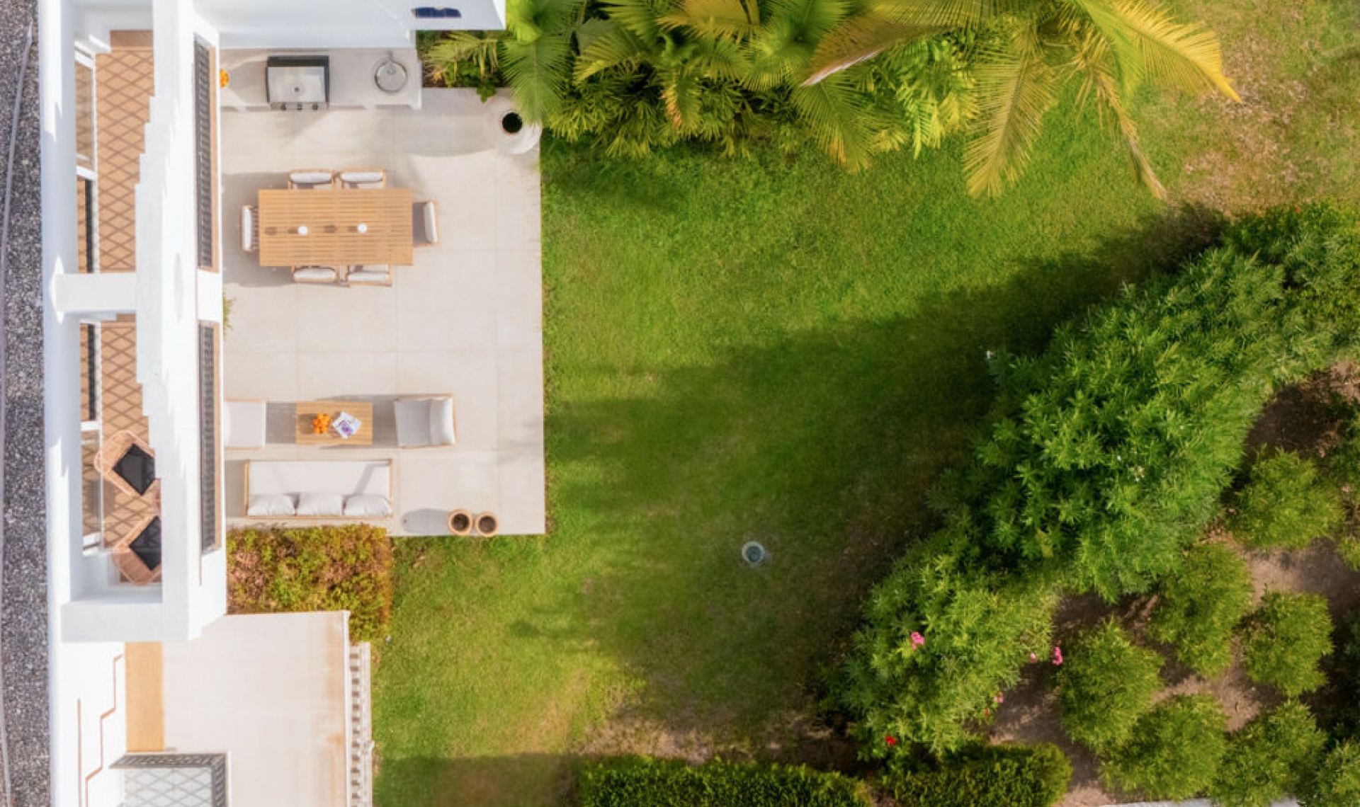 Resale - House -
Nueva Andalucía