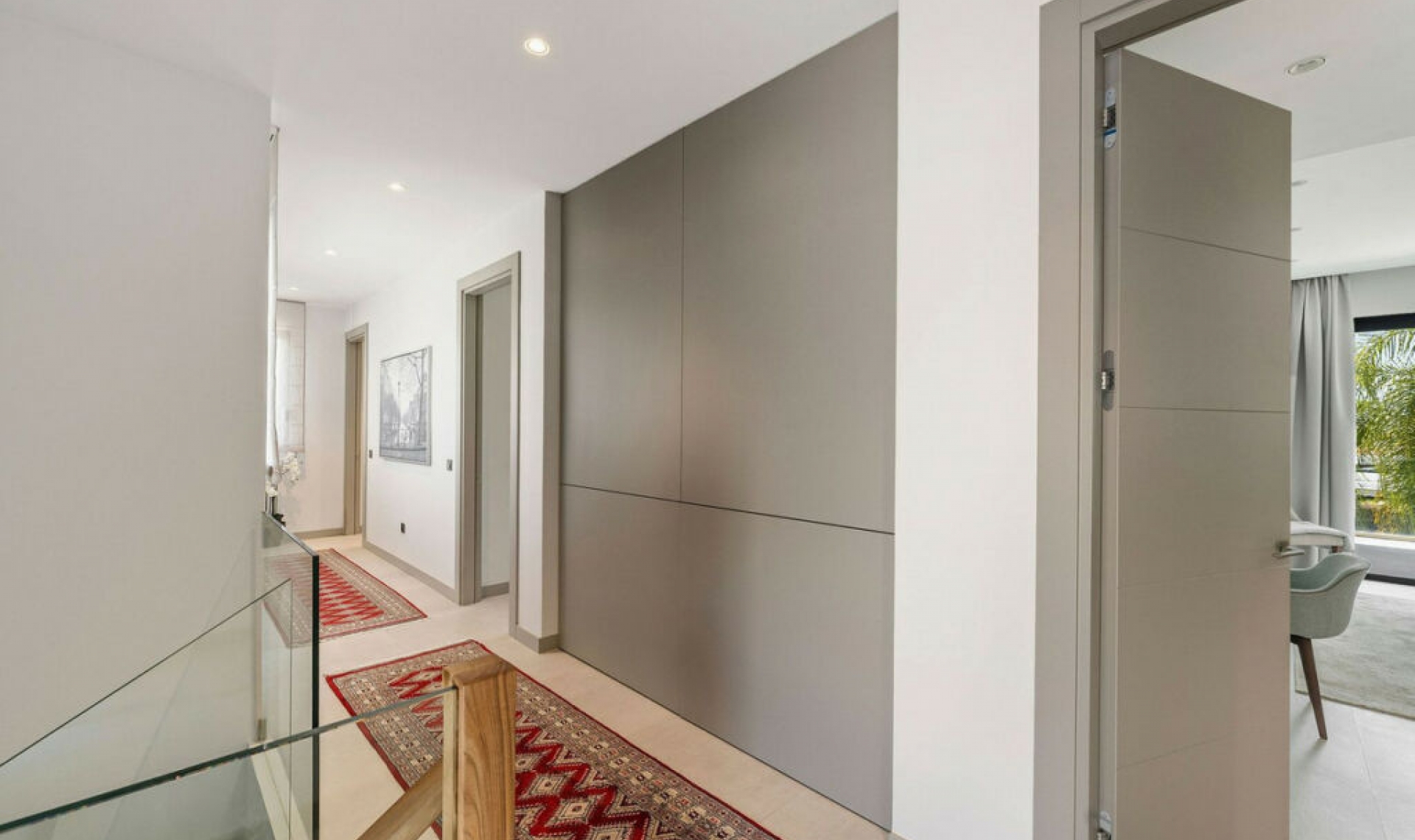 Resale - House -
Nueva Andalucía