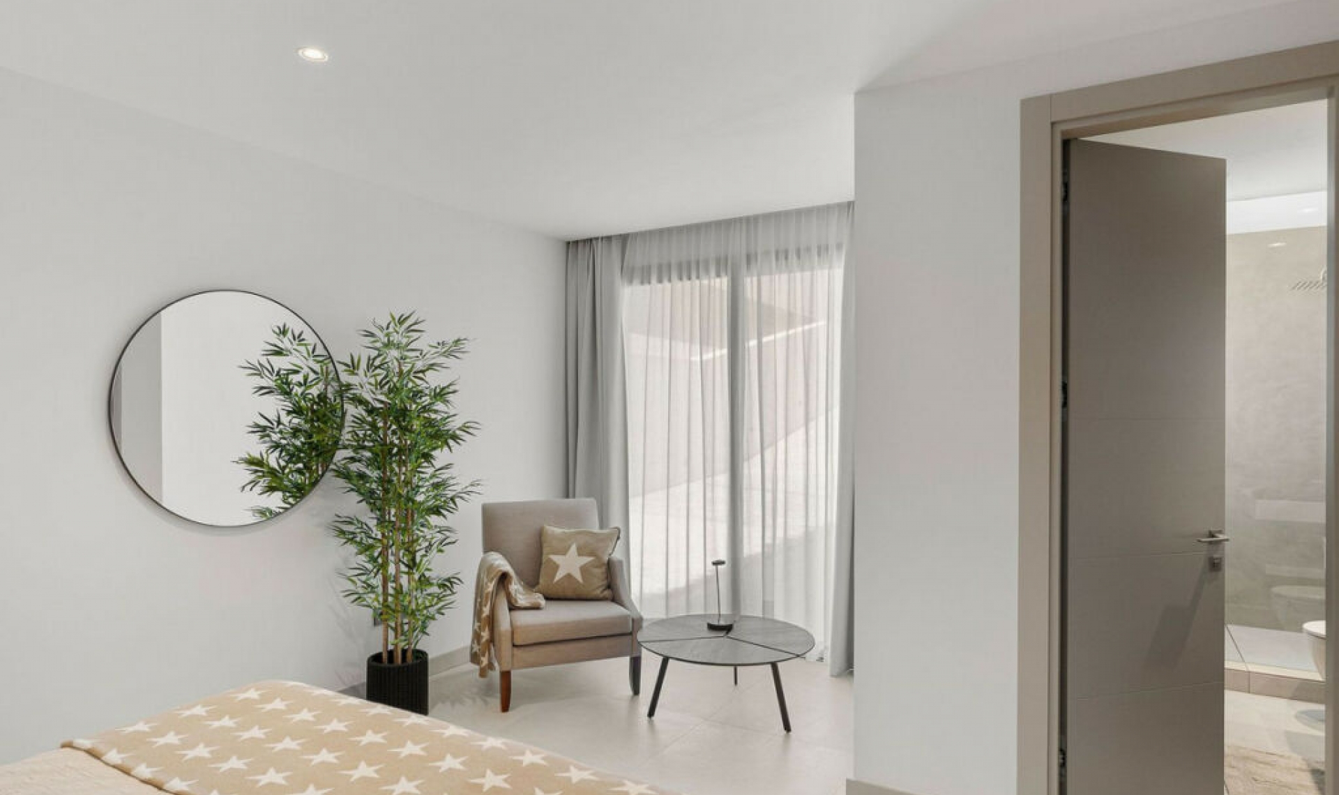 Resale - House -
Nueva Andalucía