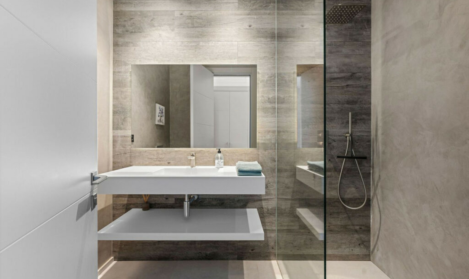 Resale - House -
Nueva Andalucía