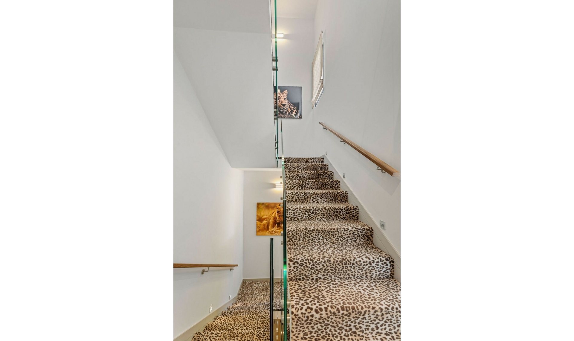 Resale - House -
Nueva Andalucía