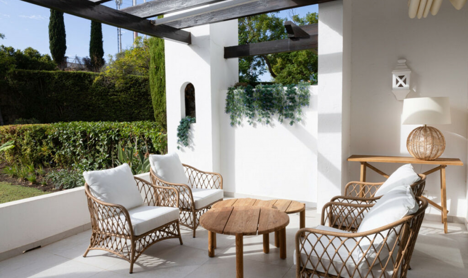 Resale - House -
Nueva Andalucía