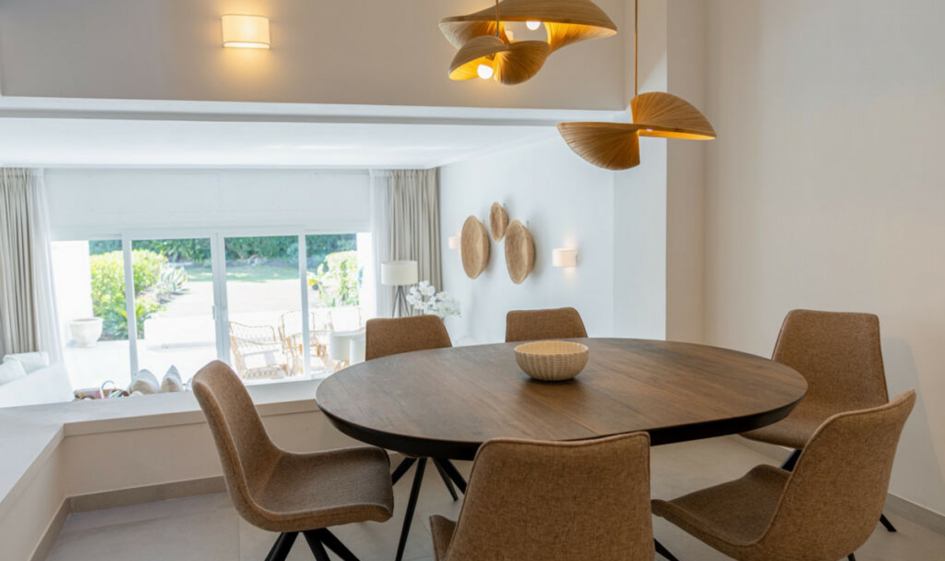 Resale - House -
Nueva Andalucía