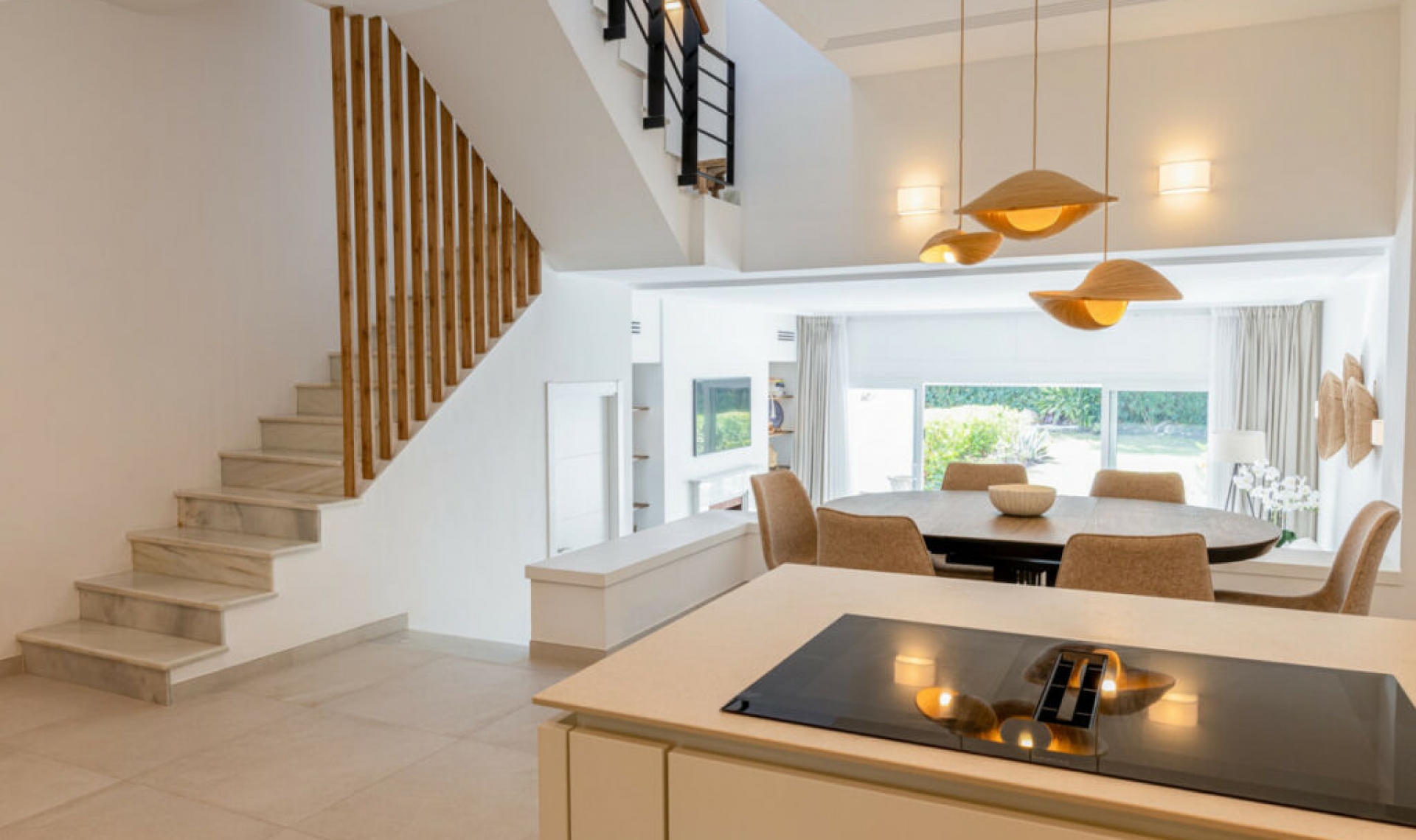 Resale - House -
Nueva Andalucía