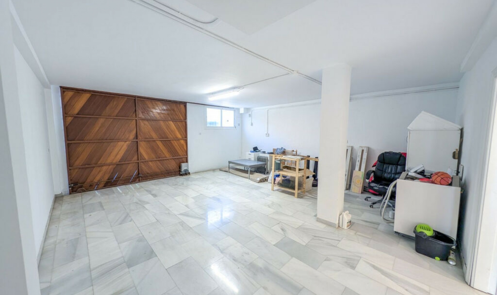 Resale - House -
Nueva Andalucía