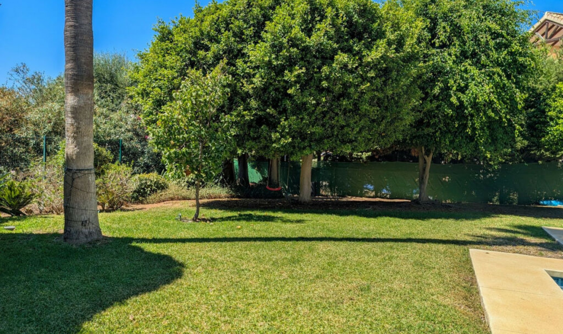 Resale - House -
Nueva Andalucía