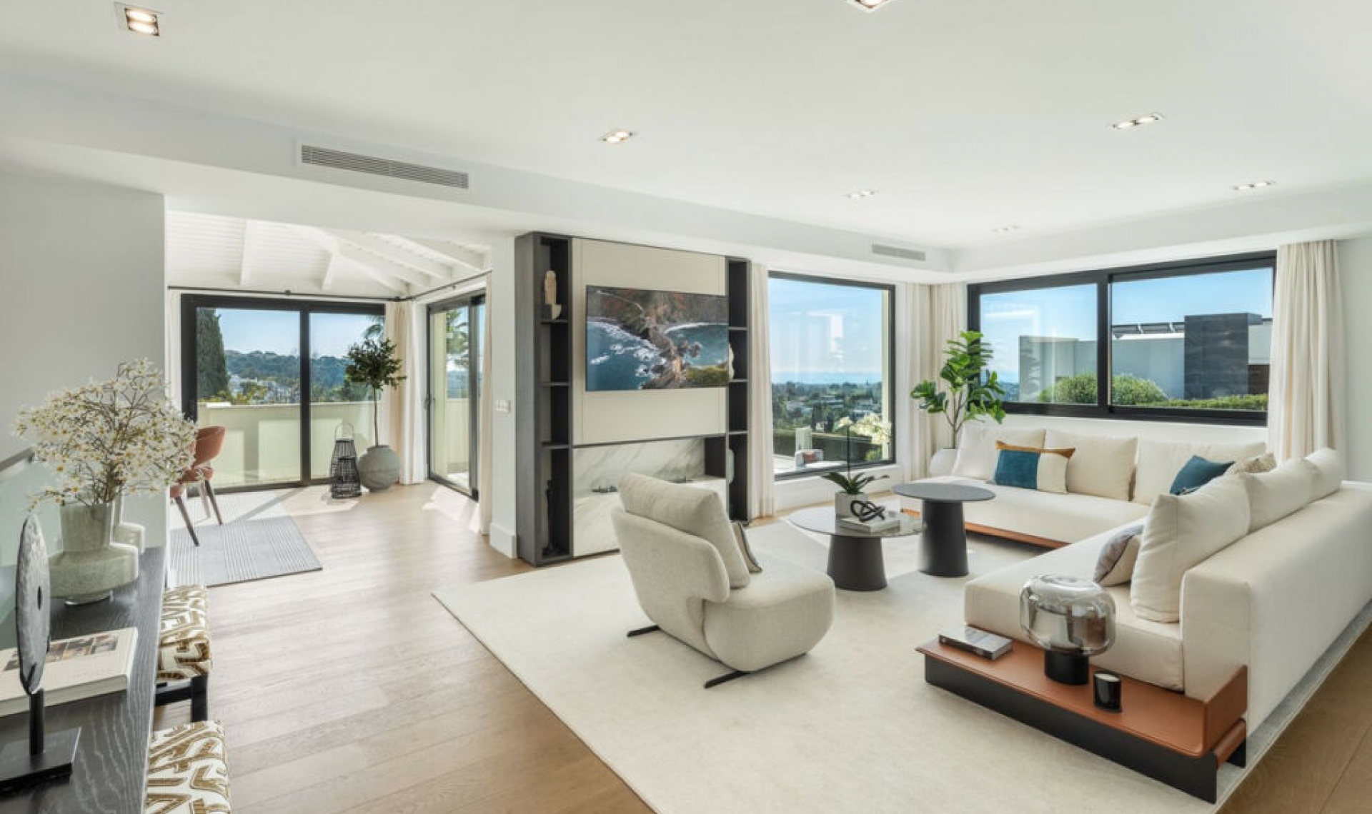 Resale - House -
Nueva Andalucía