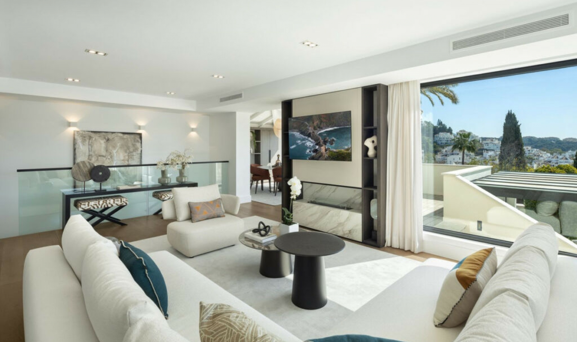 Resale - House -
Nueva Andalucía