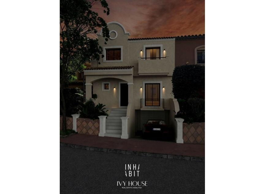 Resale - House -
Nueva Andalucía