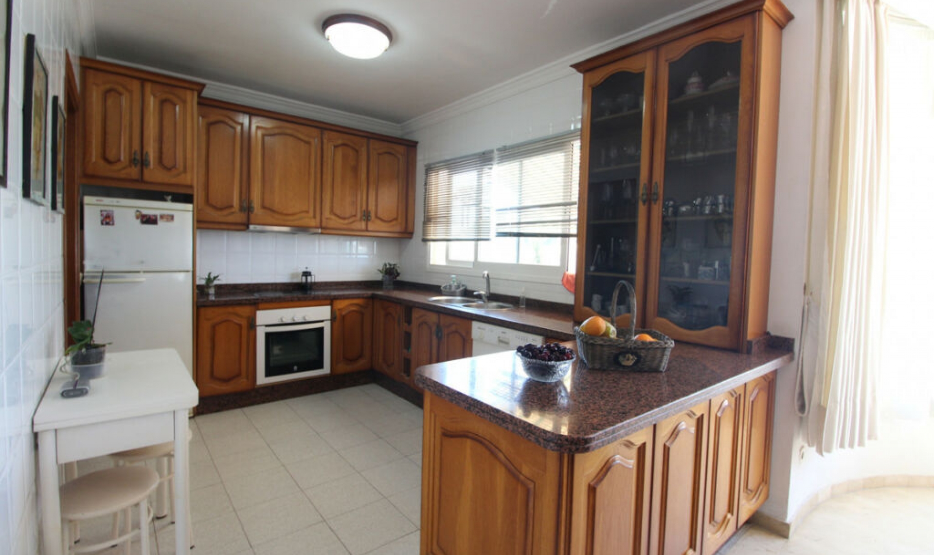 Resale - House -
Nueva Andalucía