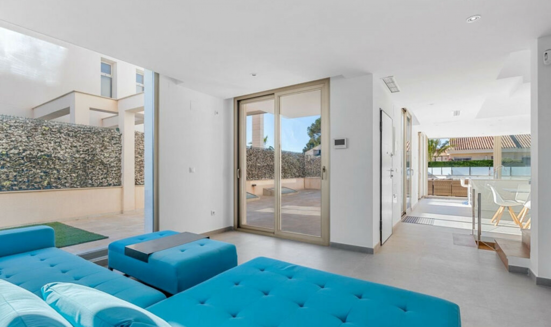 Resale - House -
Orihuela Costa
