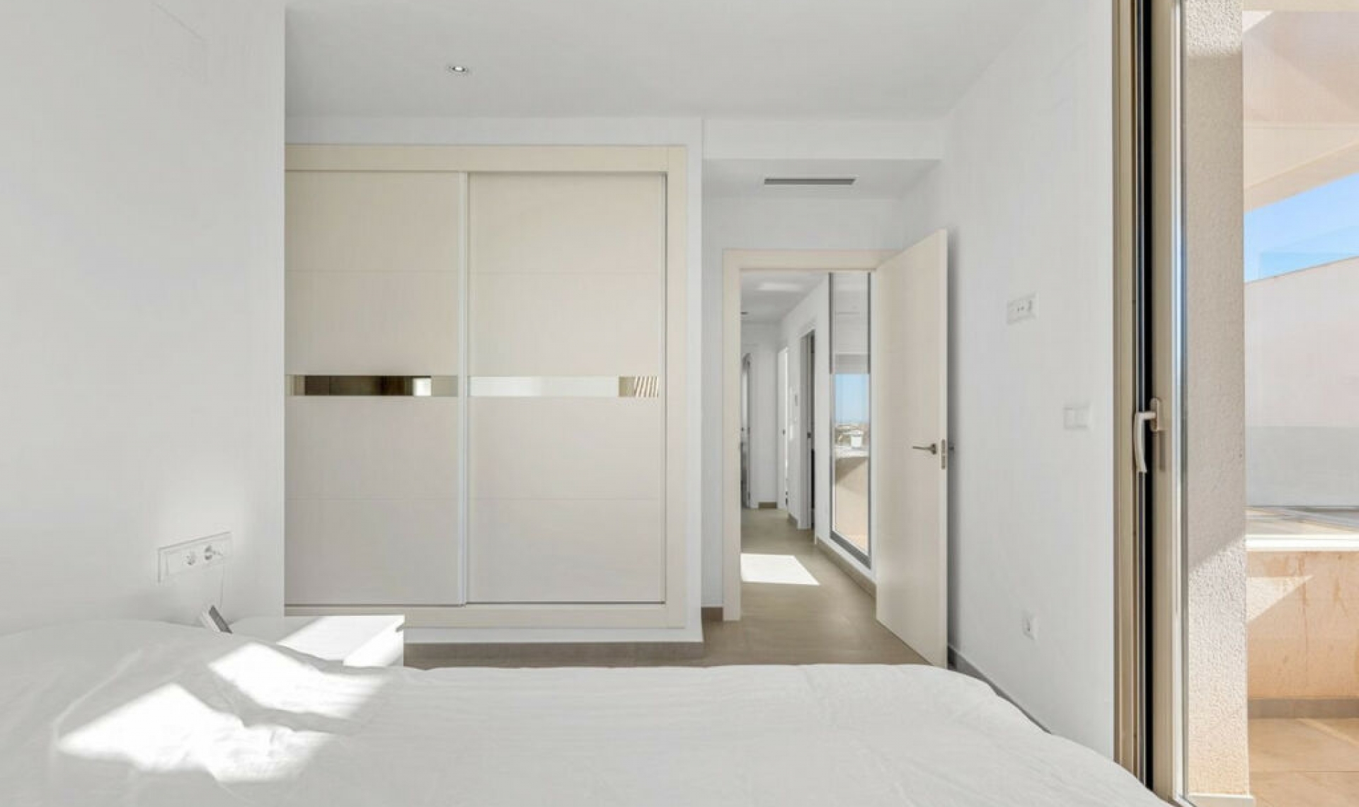 Resale - House -
Orihuela Costa