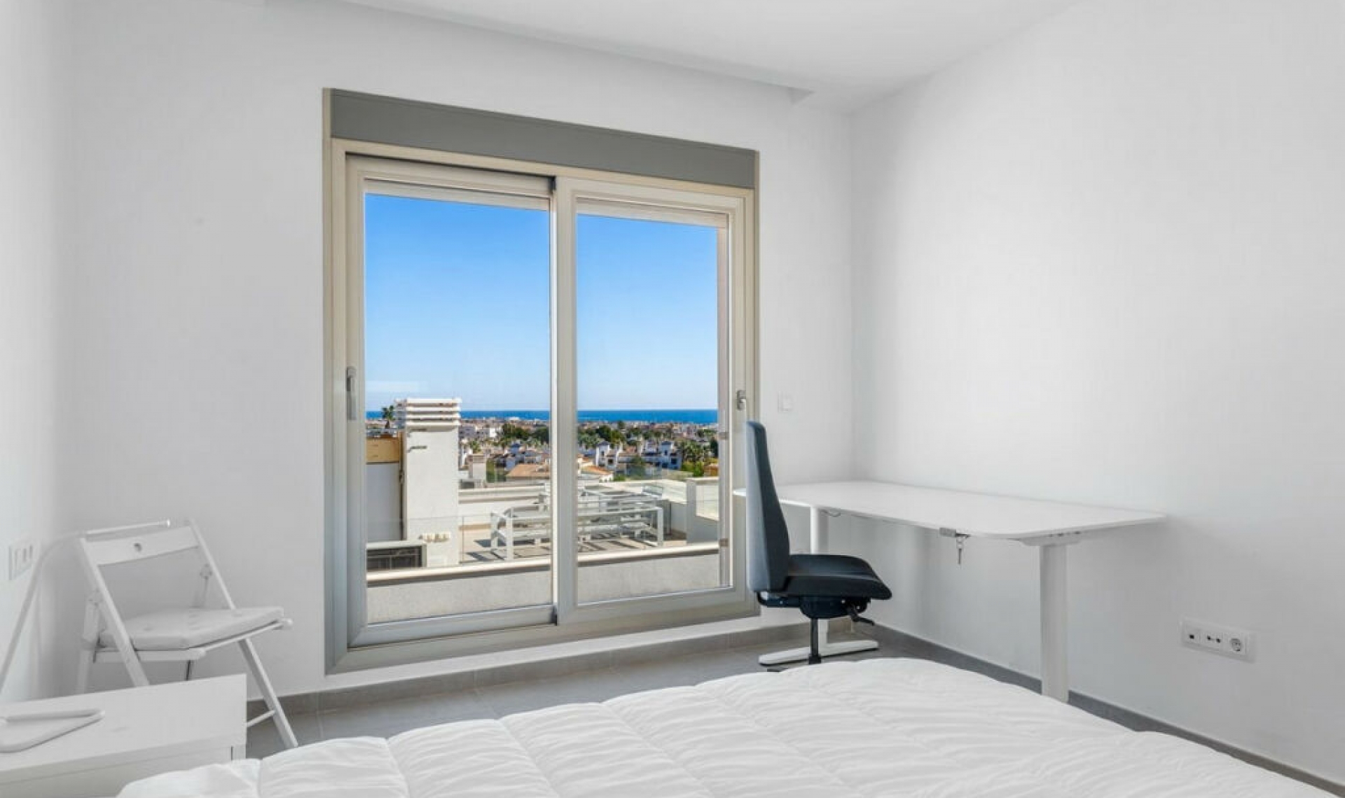 Resale - House -
Orihuela Costa