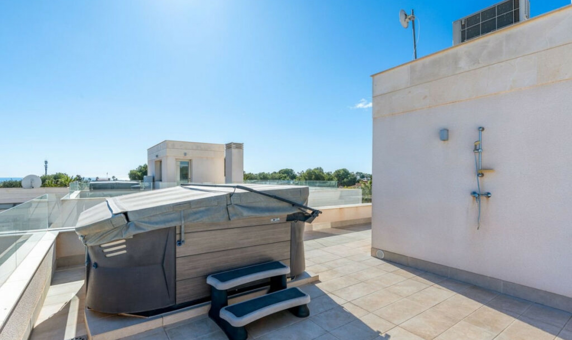 Resale - House -
Orihuela Costa