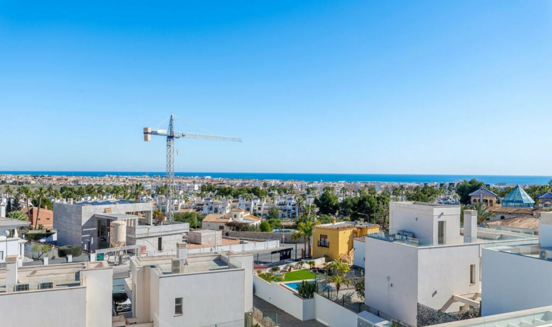 Resale - House -
Orihuela Costa