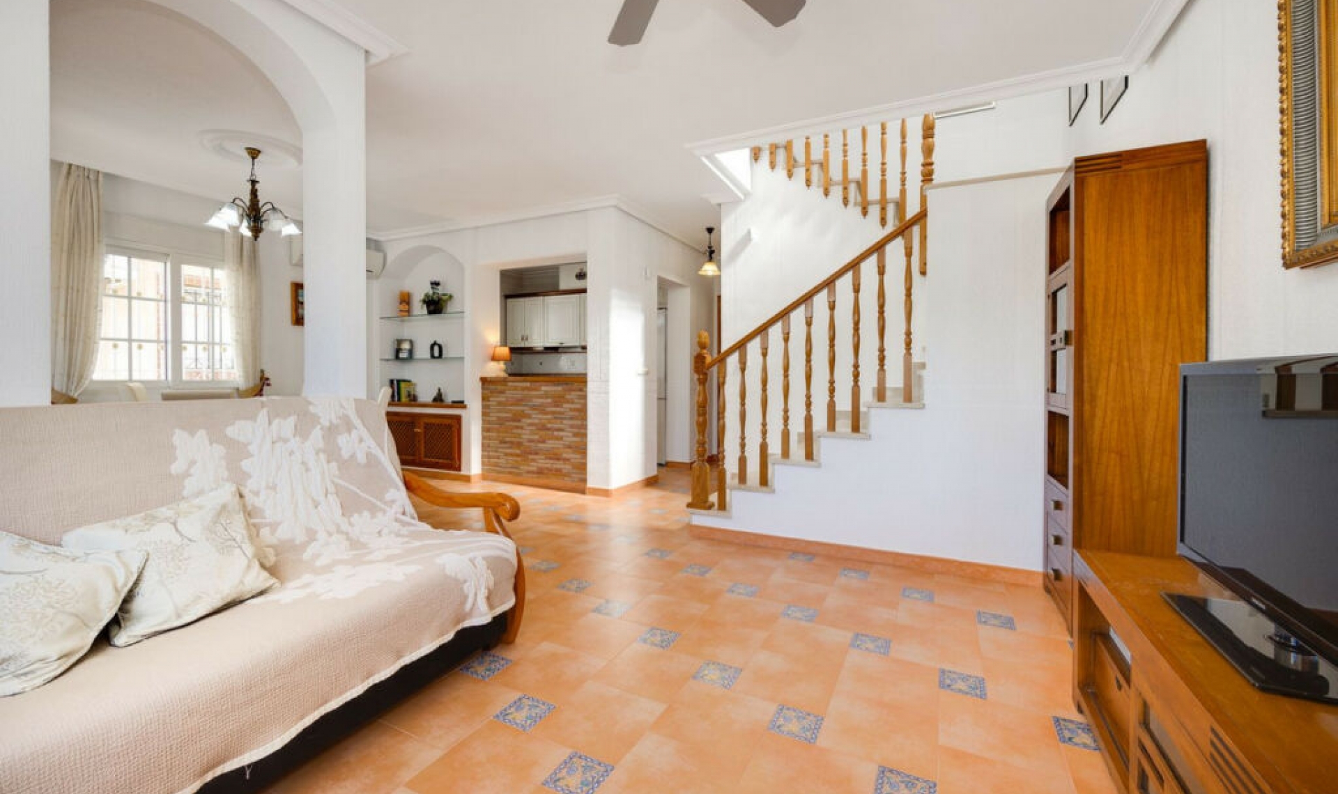 Resale - House -
Orihuela Costa