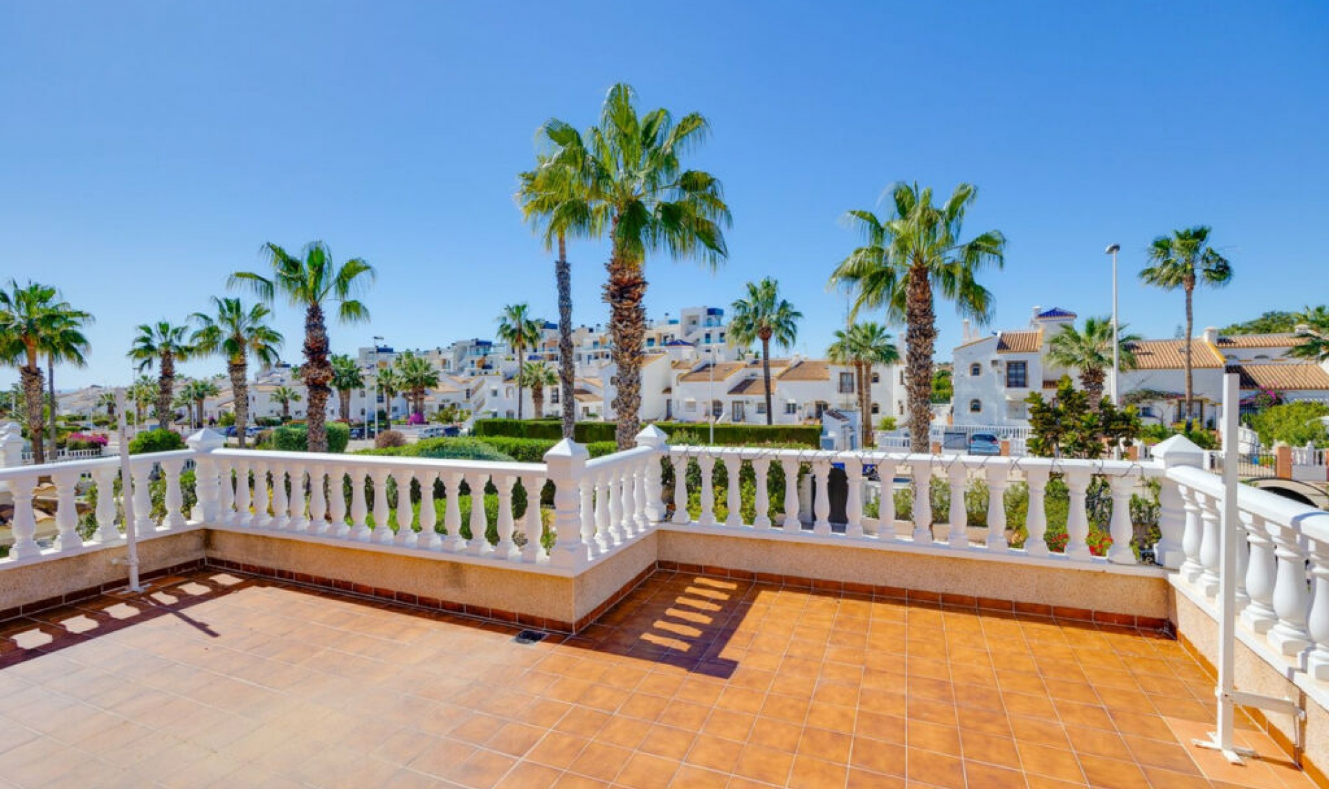 Resale - House -
Orihuela Costa