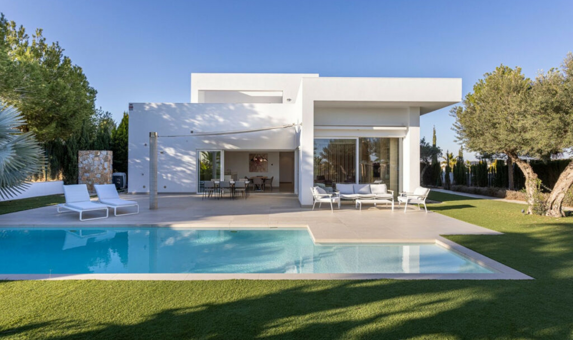 Resale - House -
Orihuela