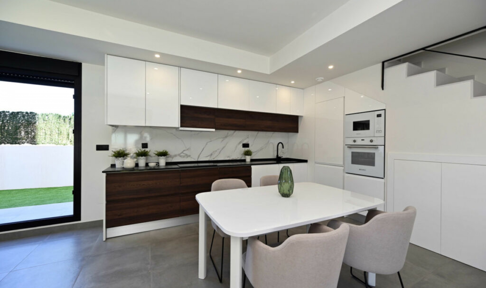 Resale - House -
Orihuela