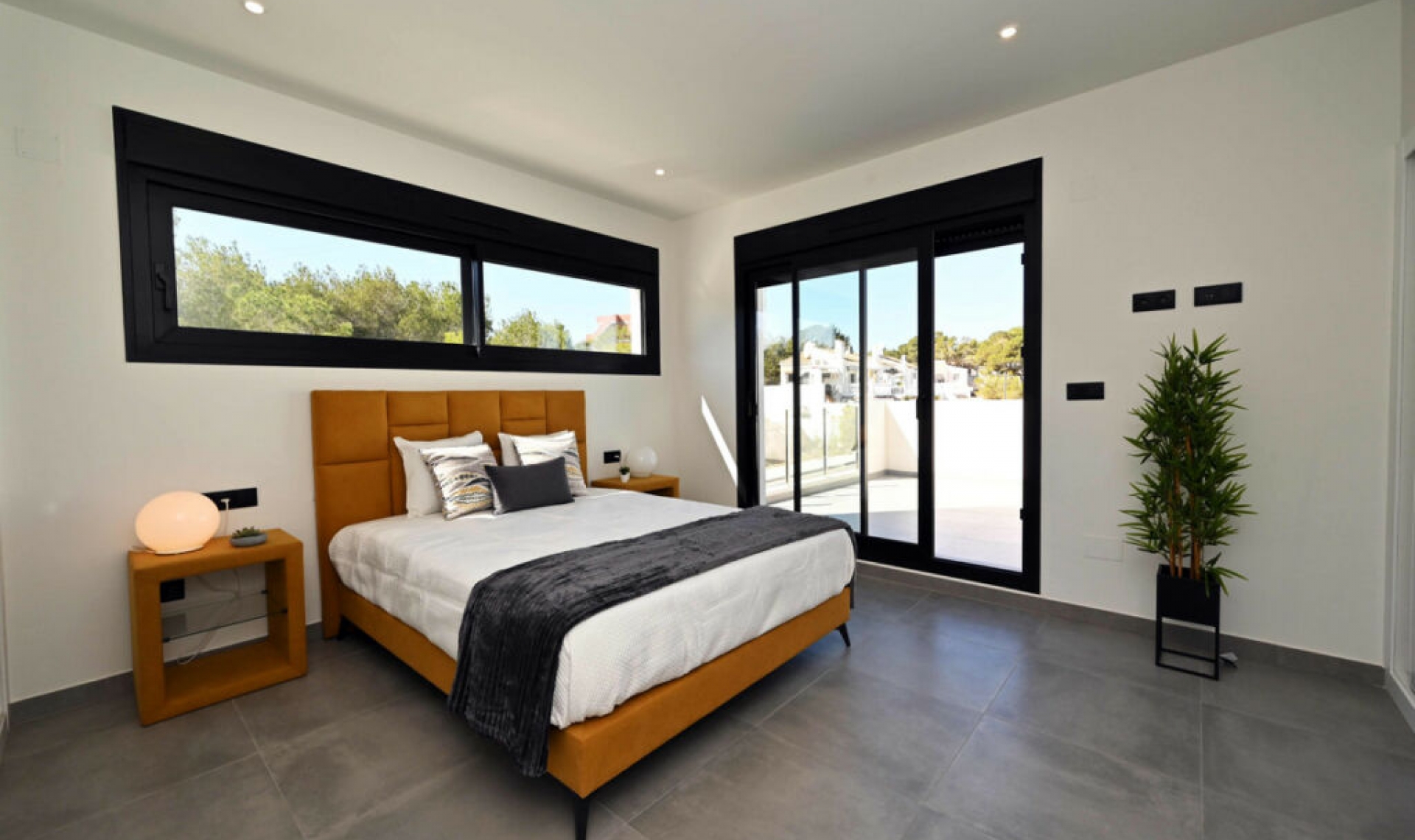 Resale - House -
Orihuela