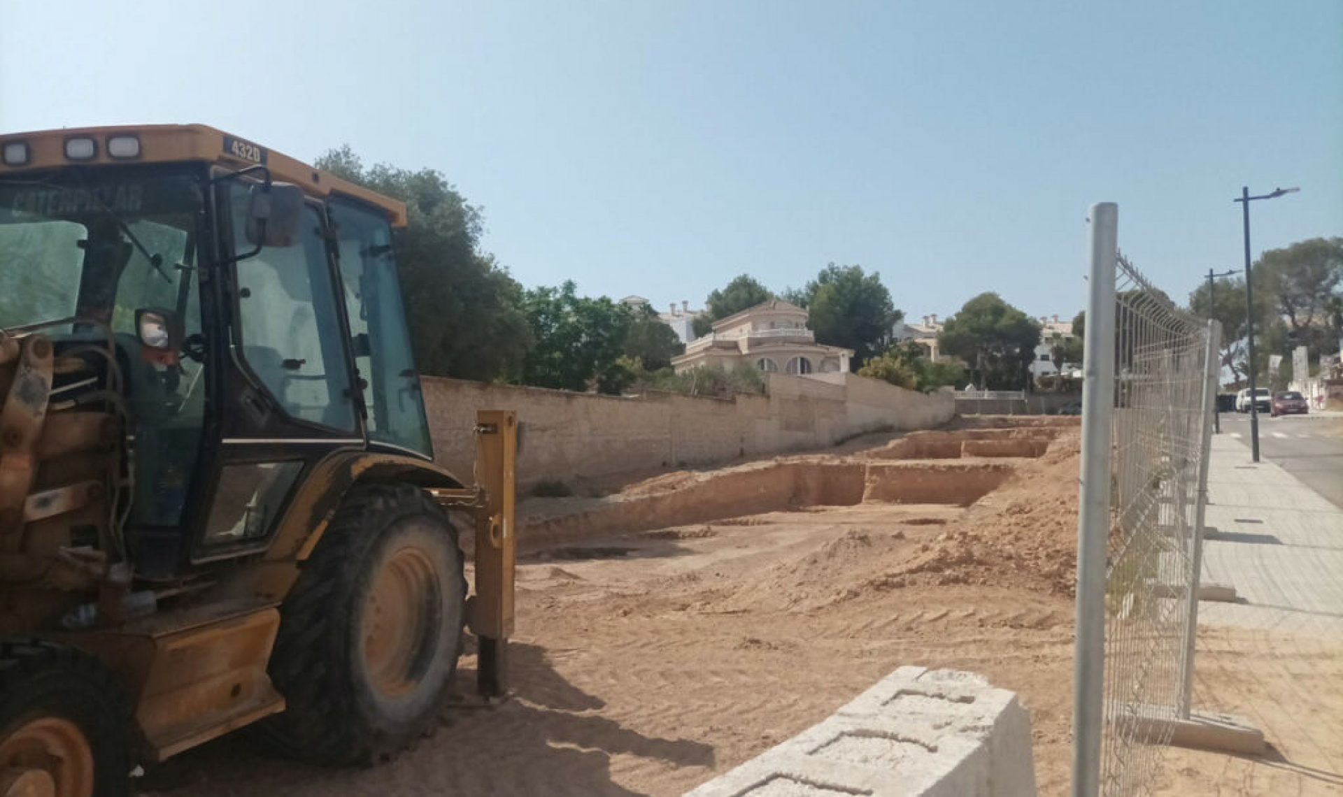 Resale - House -
Orihuela