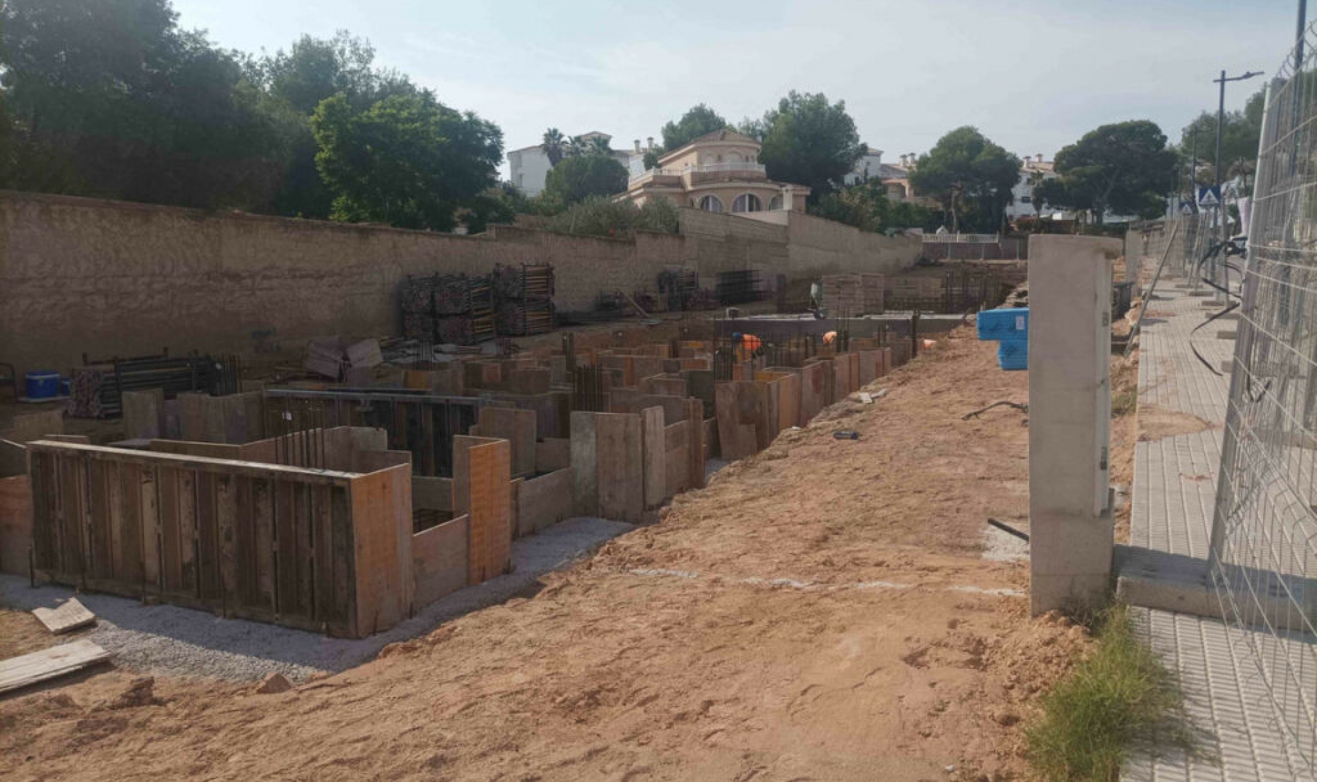 Resale - House -
Orihuela