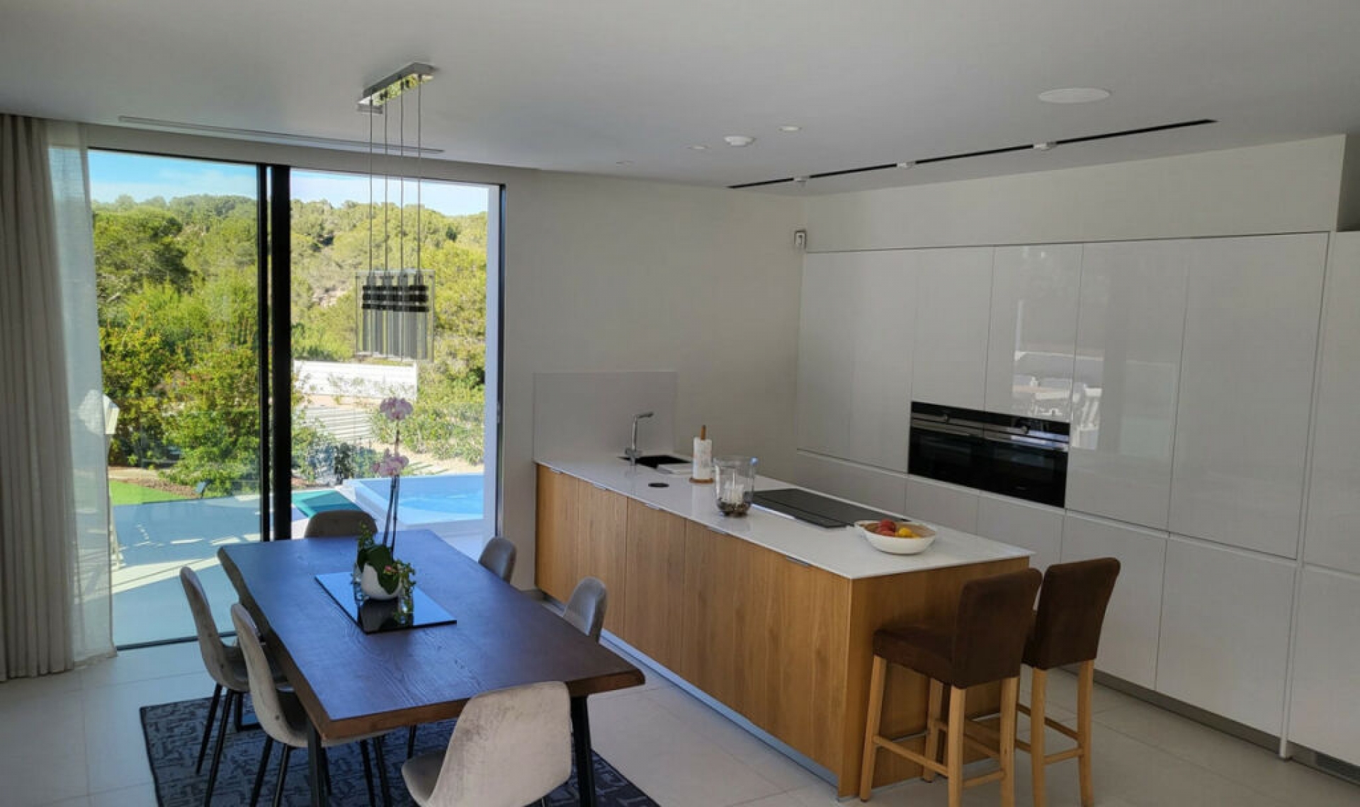 Resale - House -
Orihuela