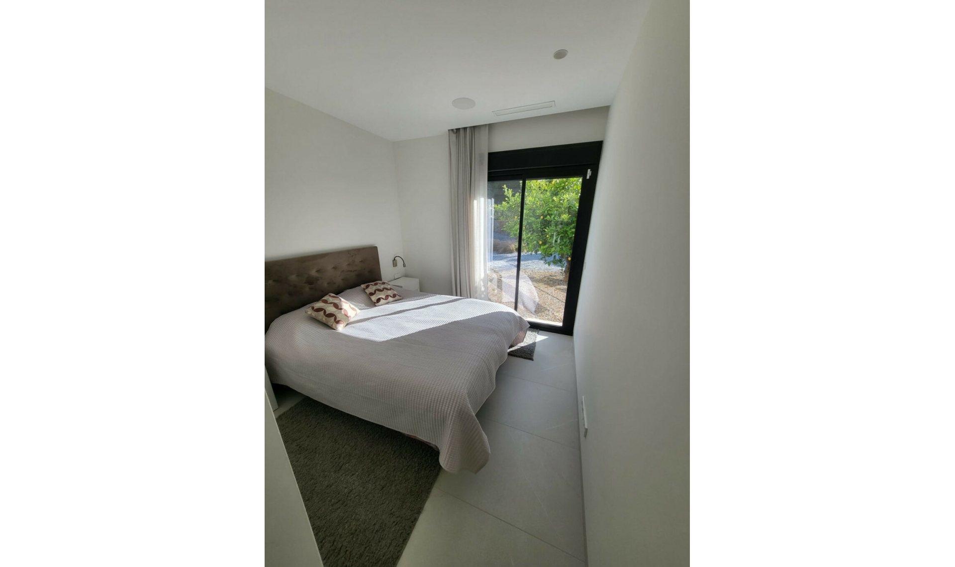 Resale - House -
Orihuela