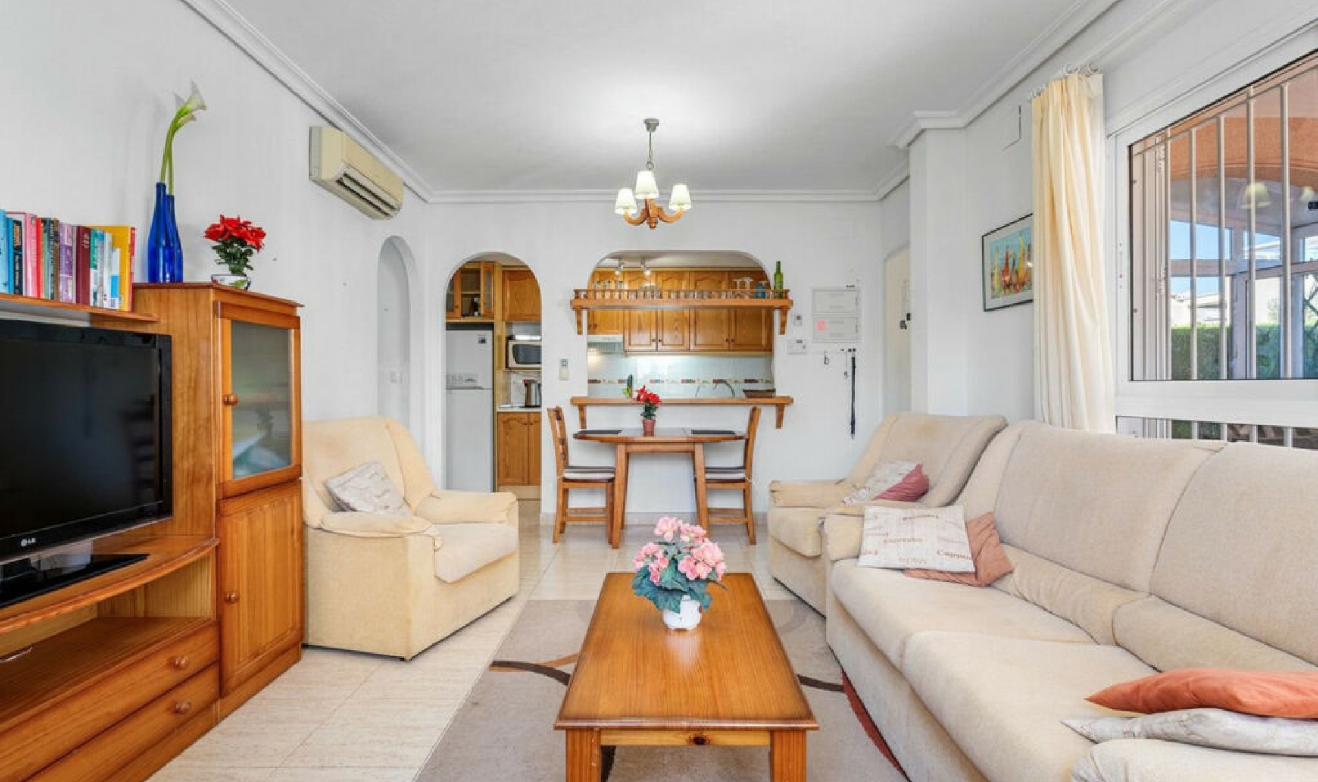 Resale - House -
Playa Flamenca