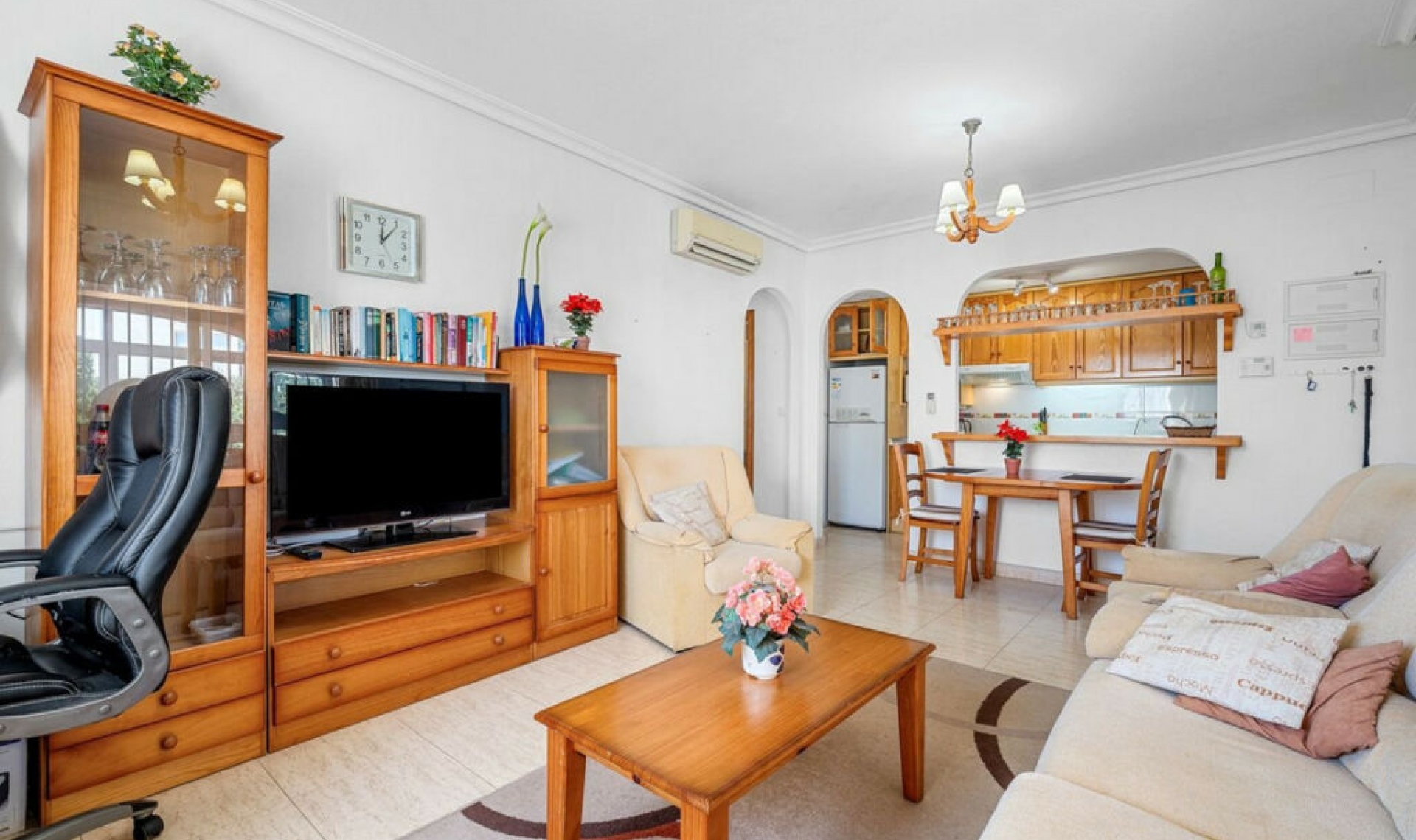 Resale - House -
Playa Flamenca