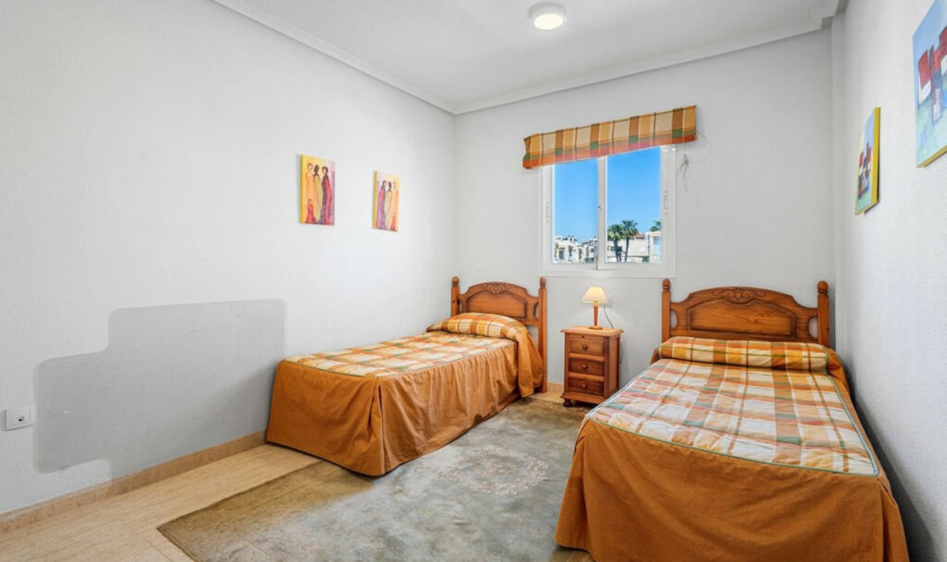 Resale - House -
Playa Flamenca