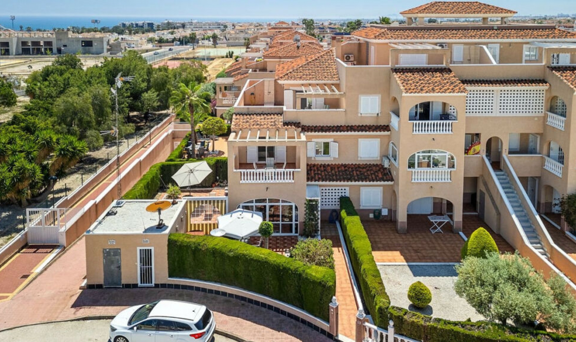 Resale - House -
Playa Flamenca