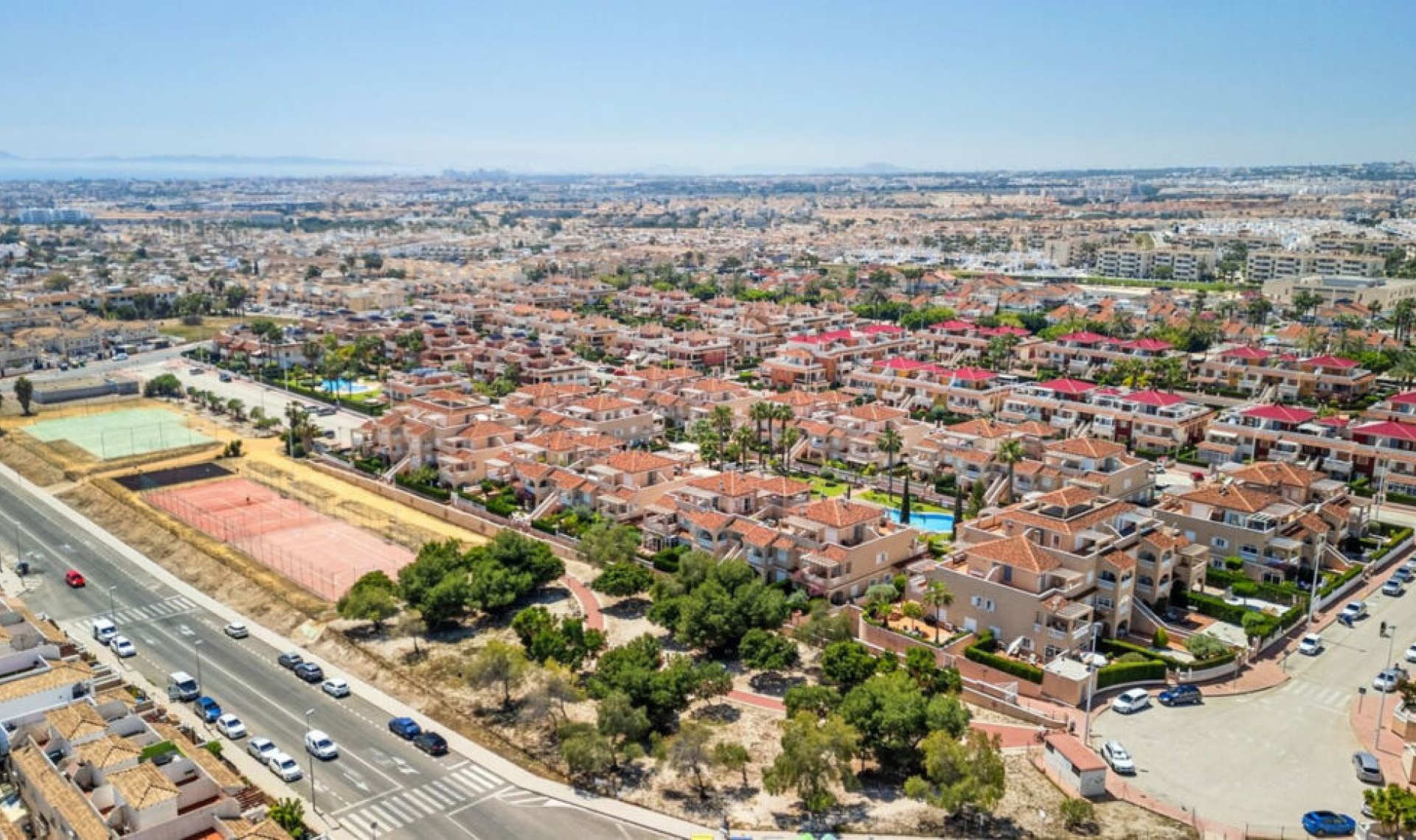Resale - House -
Playa Flamenca