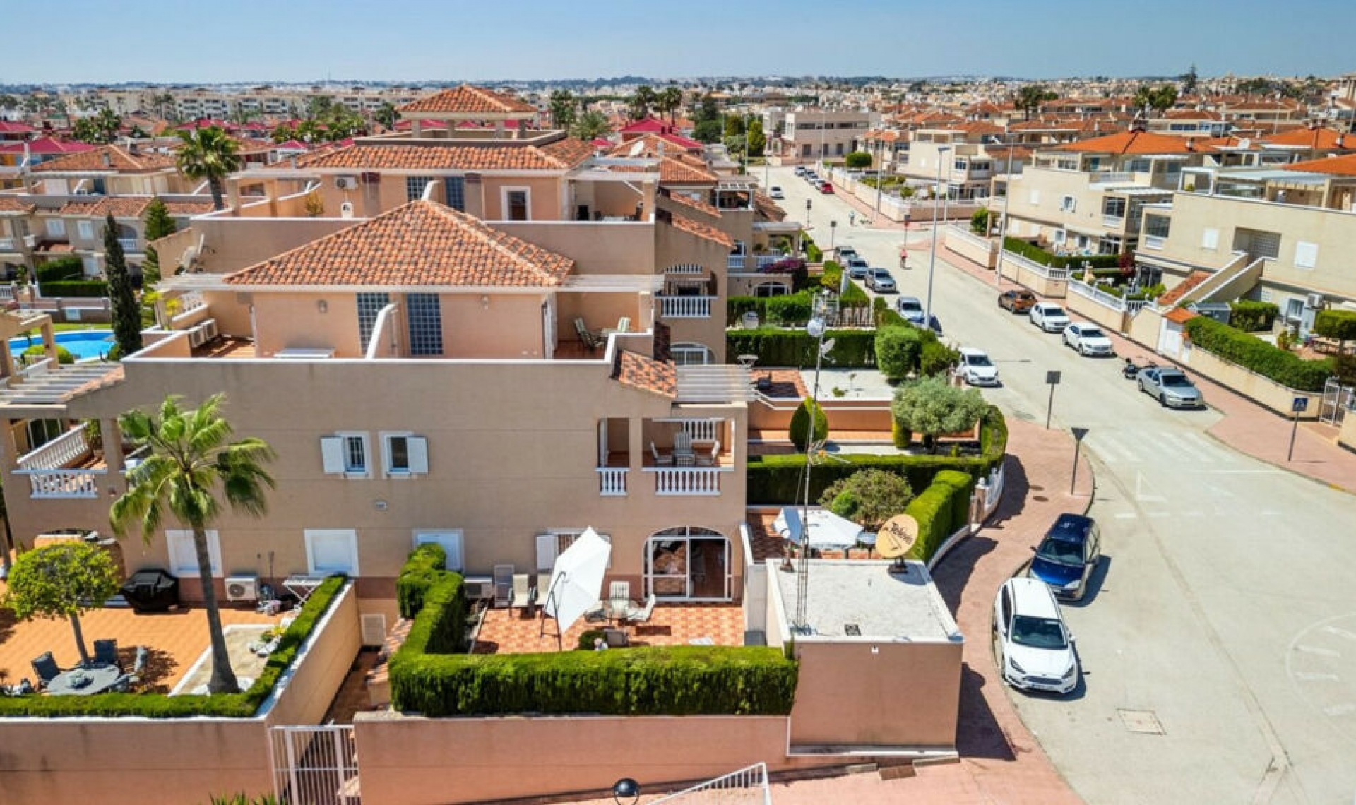 Resale - House -
Playa Flamenca