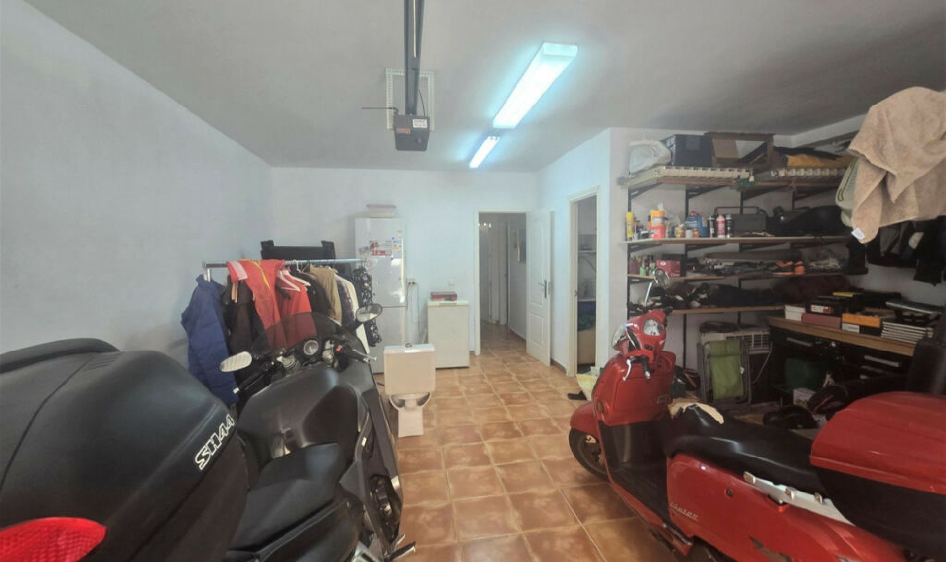 Resale - House -
Playamar