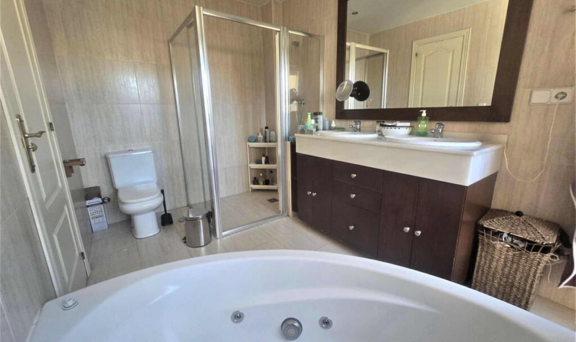 Resale - House -
Playamar