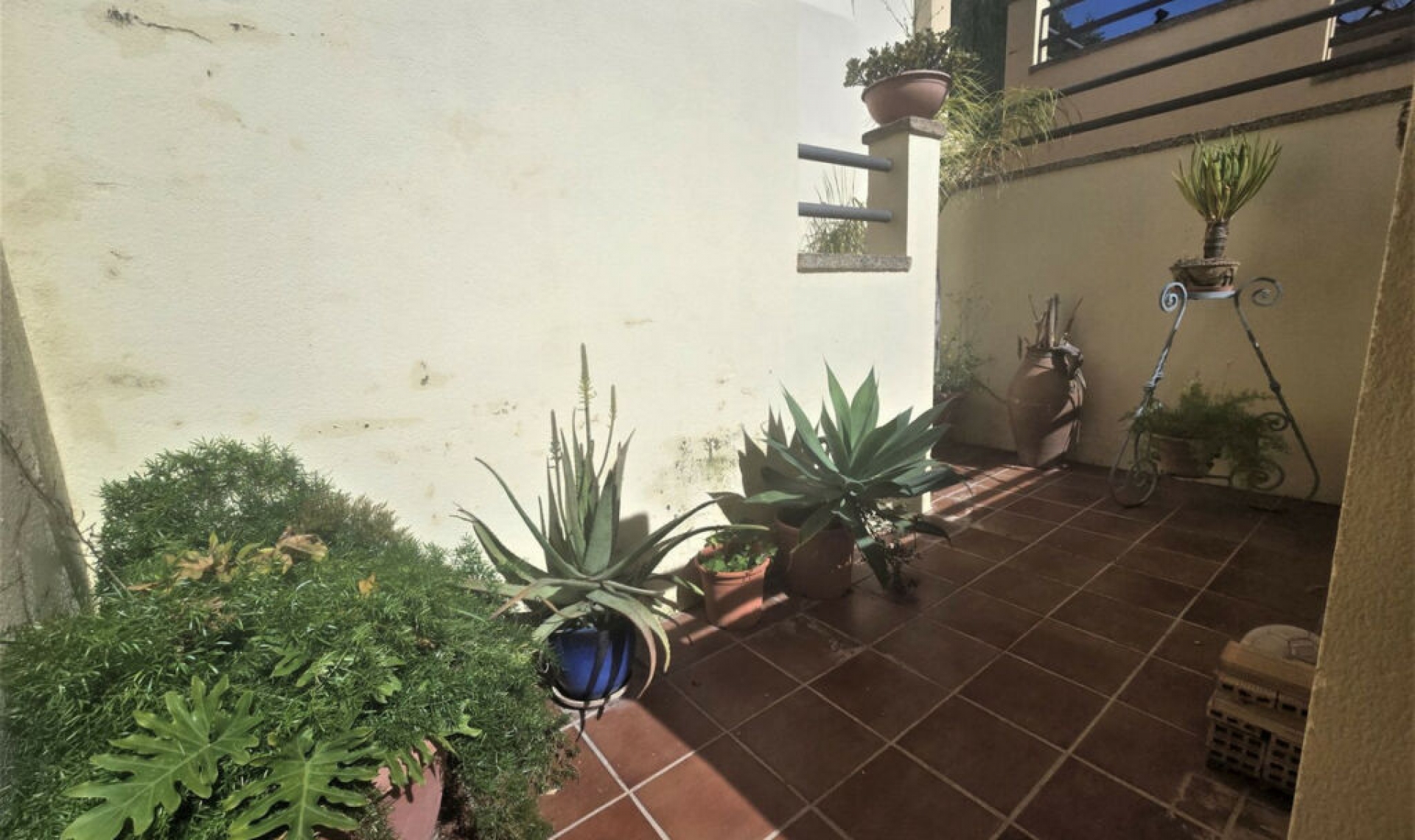 Resale - House -
Playamar