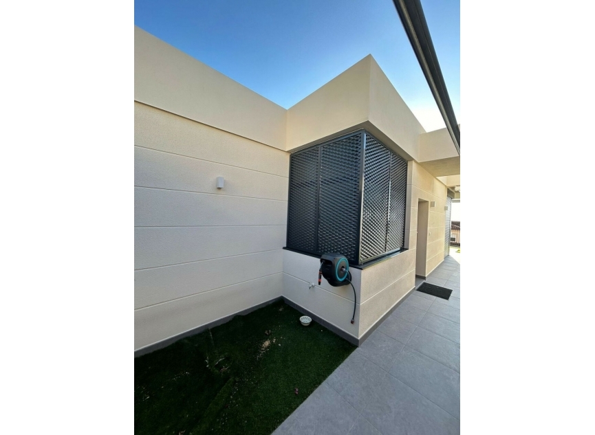 Resale - House -
Polop