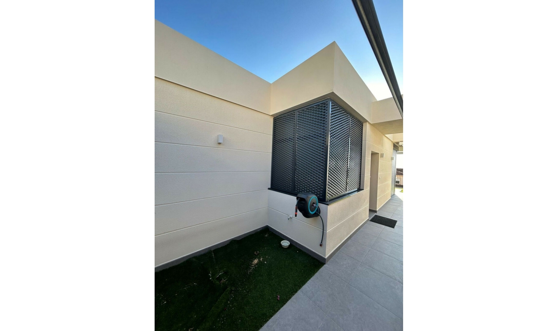 Resale - House -
Polop