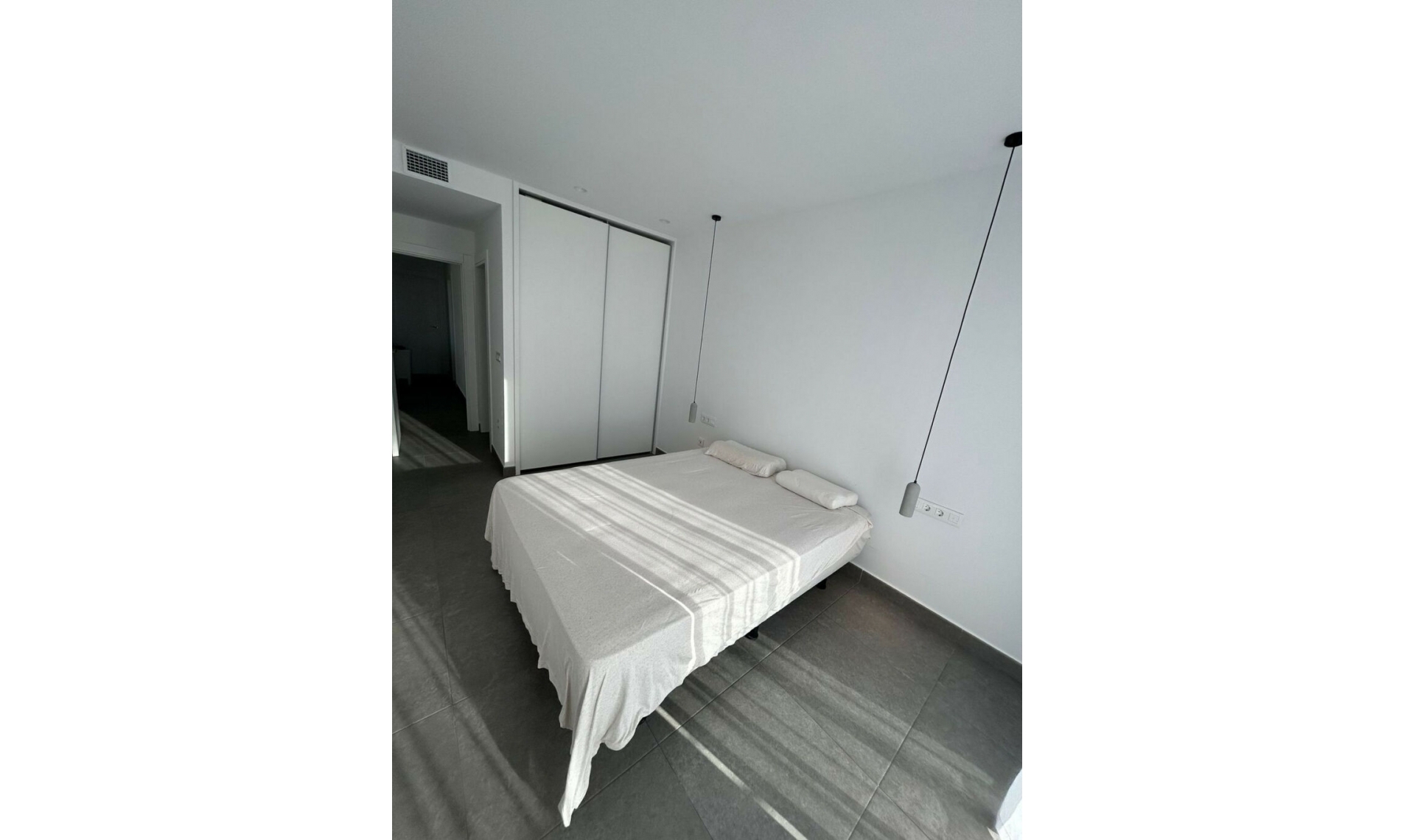 Resale - House -
Polop