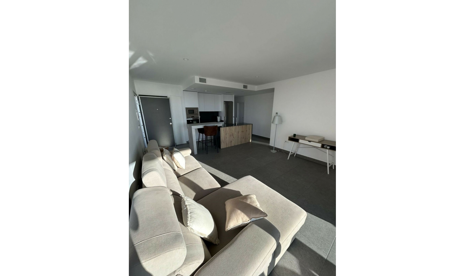 Resale - House -
Polop