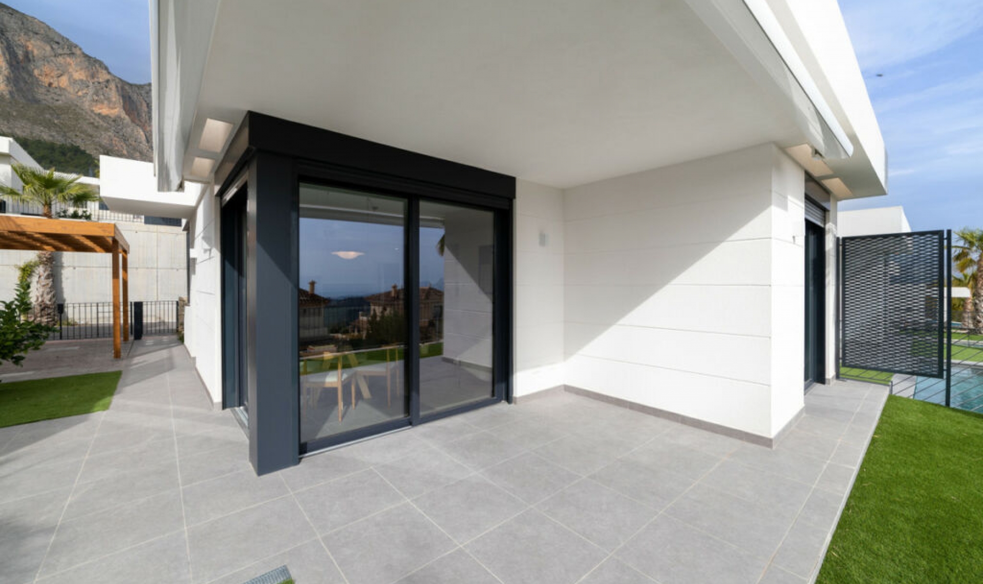 Resale - House -
Polop