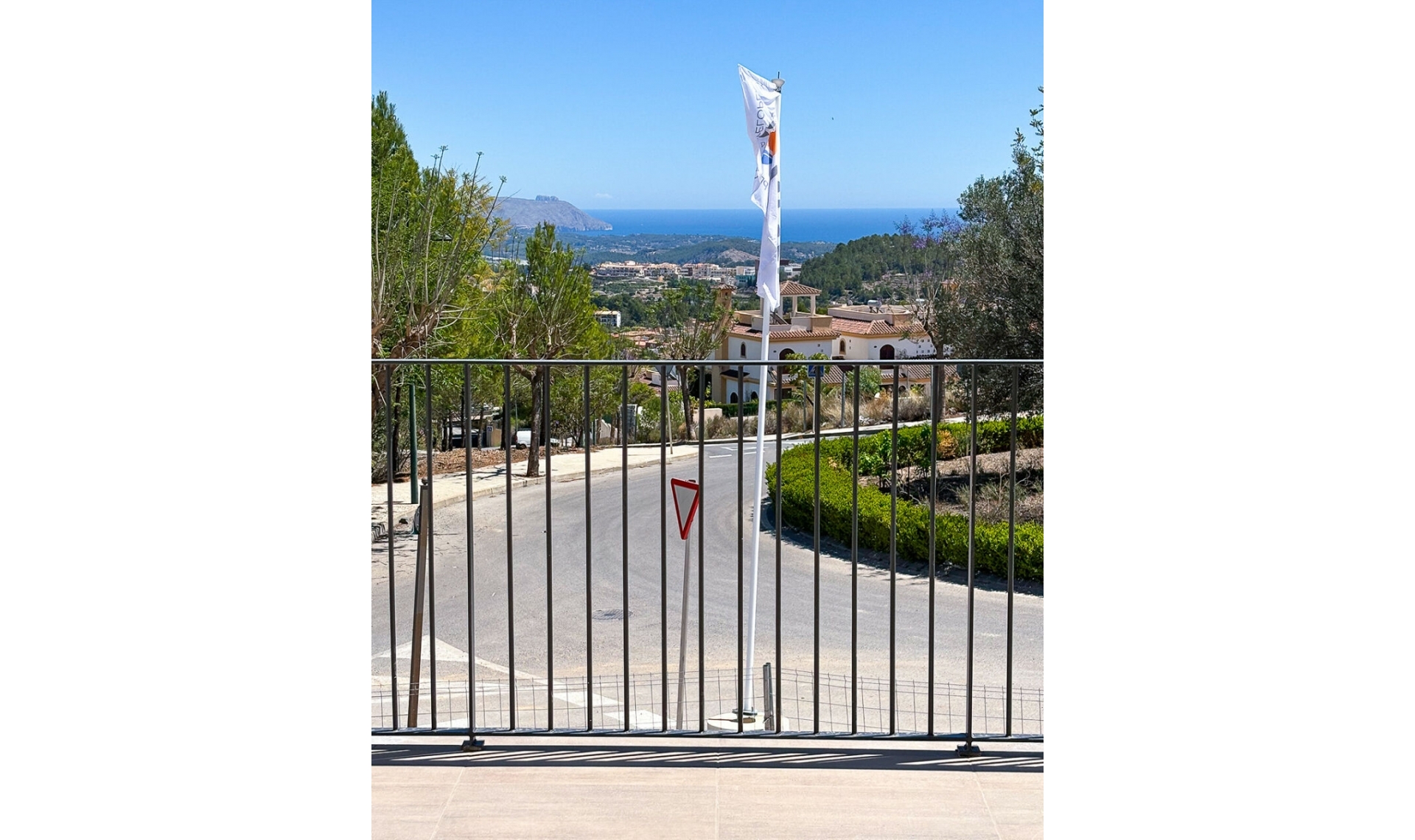 Resale - House -
Polop