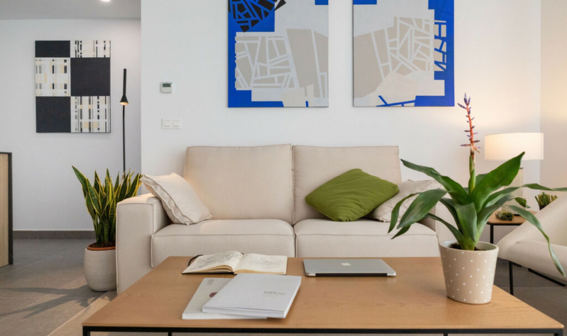 Resale - House -
Polop