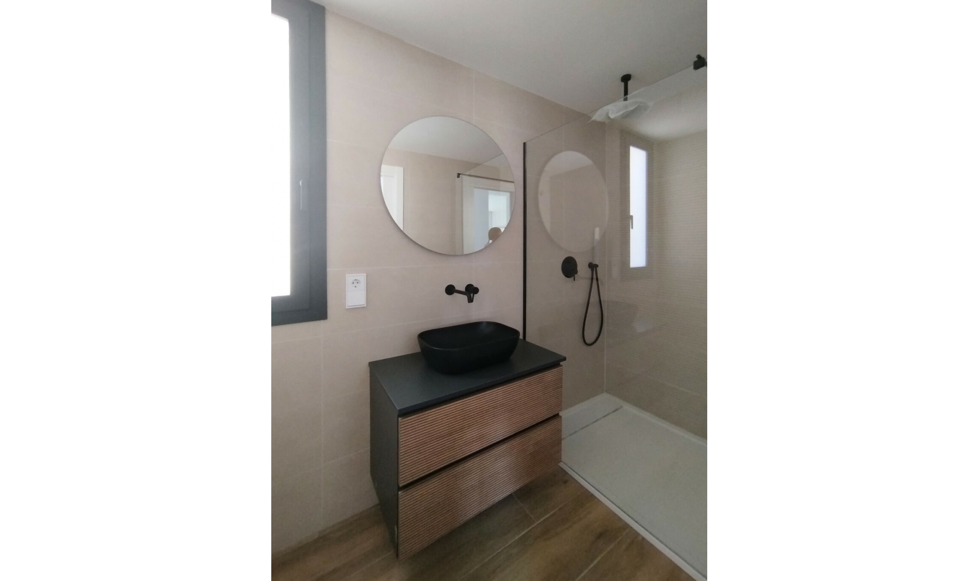 Resale - House -
Polop