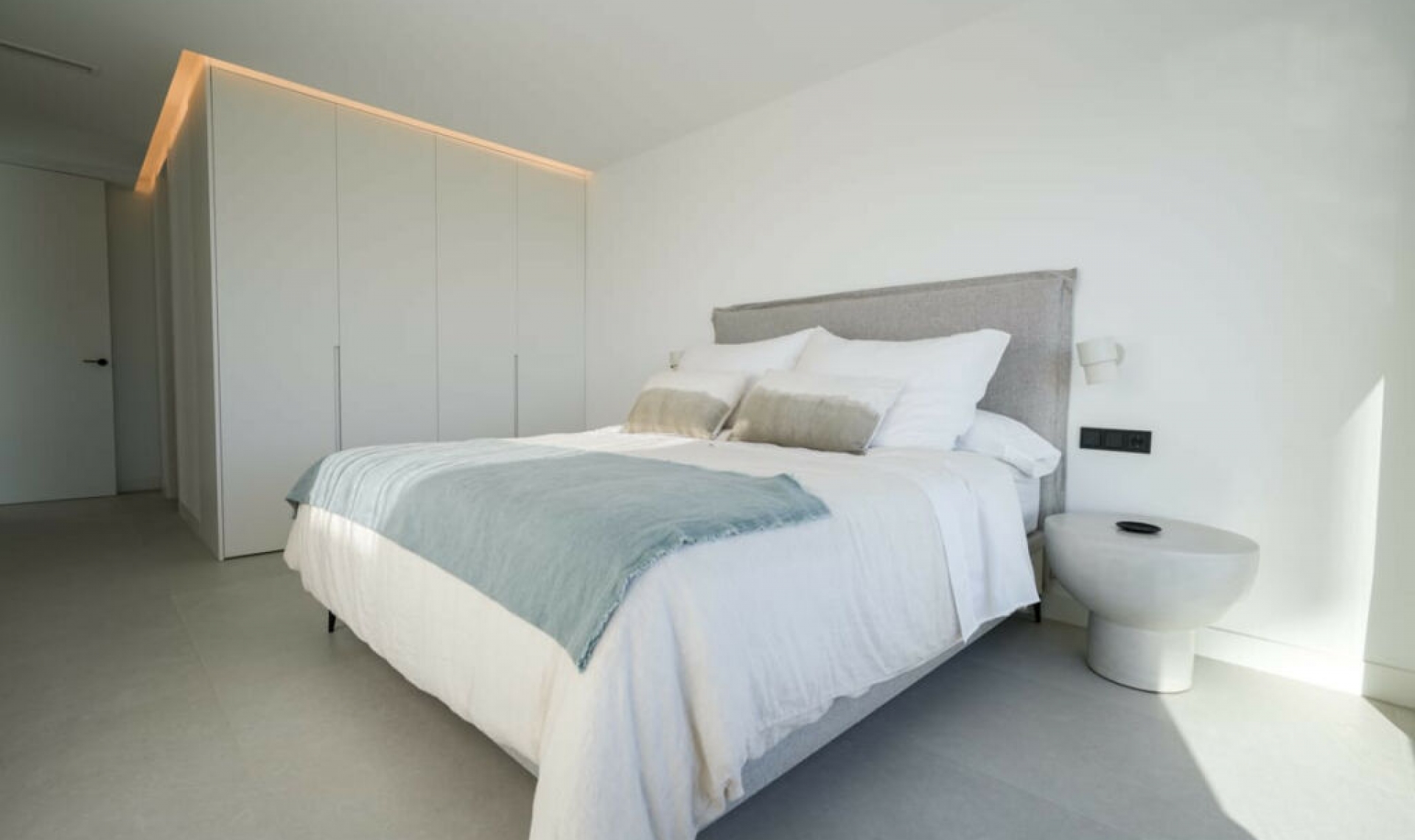 Resale - House -
Polop